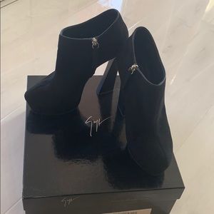 Giuseppe Zanotti Design ankle boots size 39